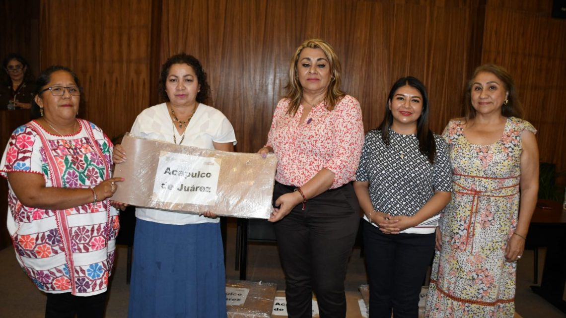 Entrega la SEMUJER material de difusión de la Campaña “Guerrero Actúa contra la Violencia hacia las Mujeres” en Acapulco