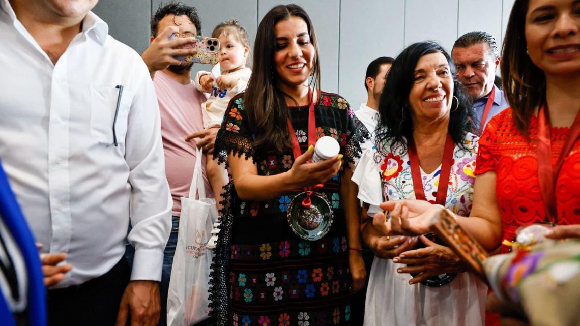 Presenta Guerrero proyecto de desarrollo comunitario de mujeres de la Costa Chica en el Estado de Michoacán Presenta Guerrero proyecto de desarrollo comunitario de mujeres de la Costa Chica en el Estado de Michoacán