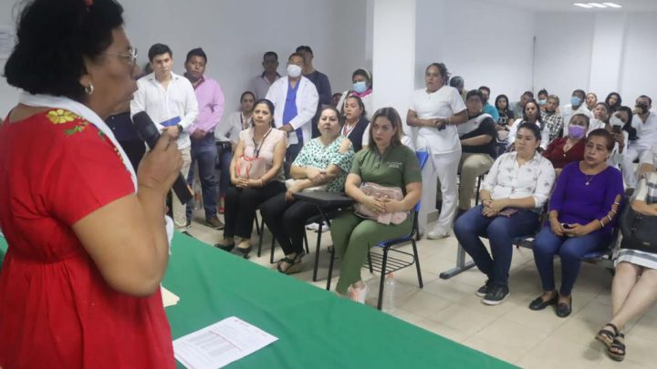 Llega personal médico a Tierra Caliente