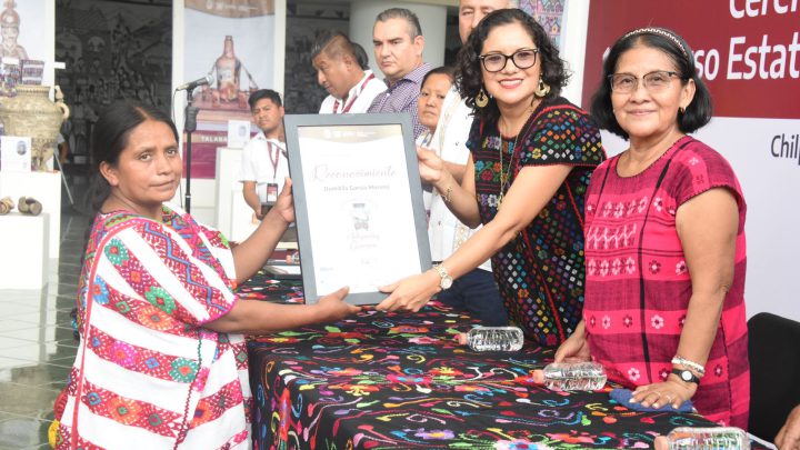 Premian a los ganadores del Primer Concurso Estatal de Artesanías 2023