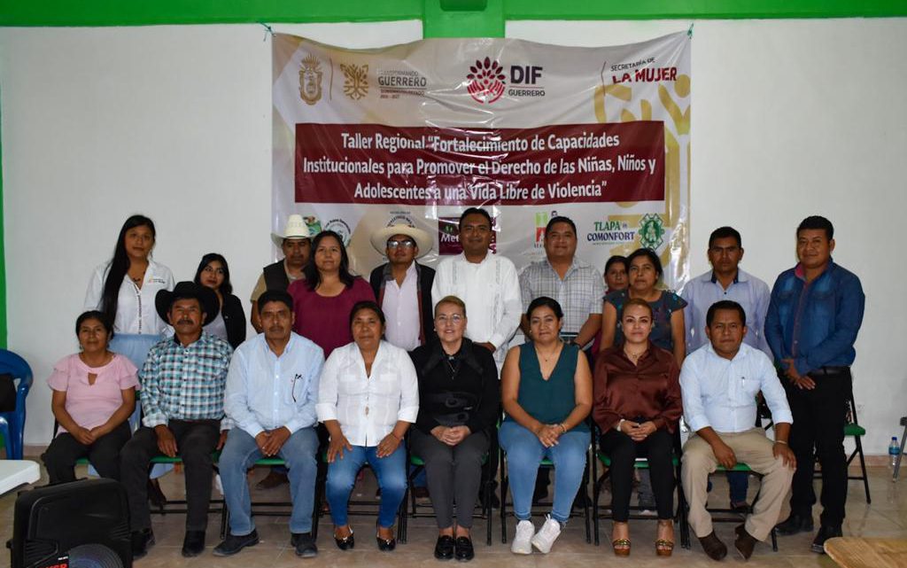El DIF Estatal y SEMUJER impartieron el taller para promover derechos de niñas, niños y adolescentes en Cochoapa