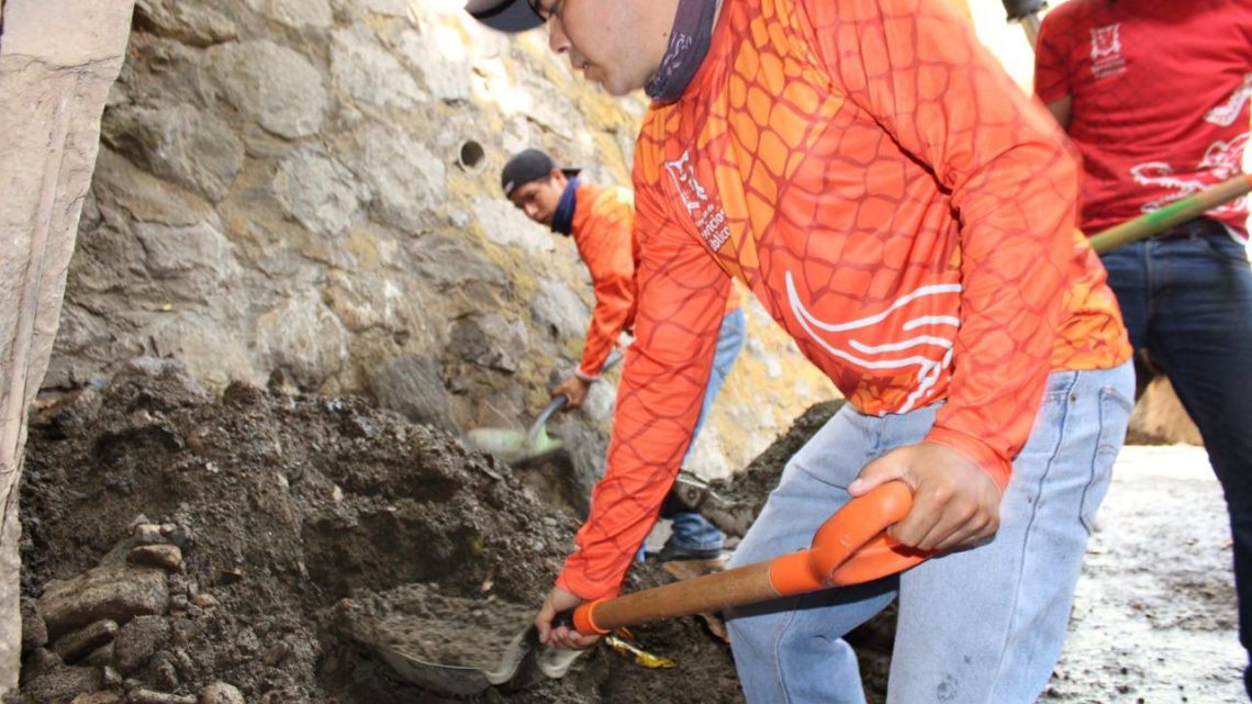 Gobierno de Zihuatanejo concluye con la limpieza de canales pluviales en la ciudadanía