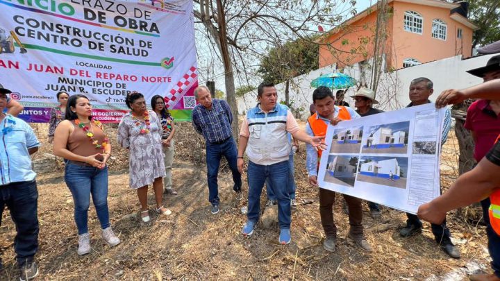 Anuncia Aidé Ibarez rehabilitación del Centro de Salud de San Juan del Reparo en Tierra Colorada