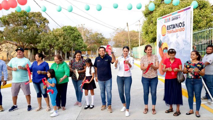 Presidente Jorge Sánchez Allec entrega calle pavimentada a familias de San Miguelito