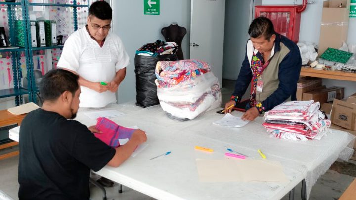 Artesanos de Guerrero se compiten en el décimo primer Concurso Nacional de Textiles y Rebozo 2023, en Chiapas
