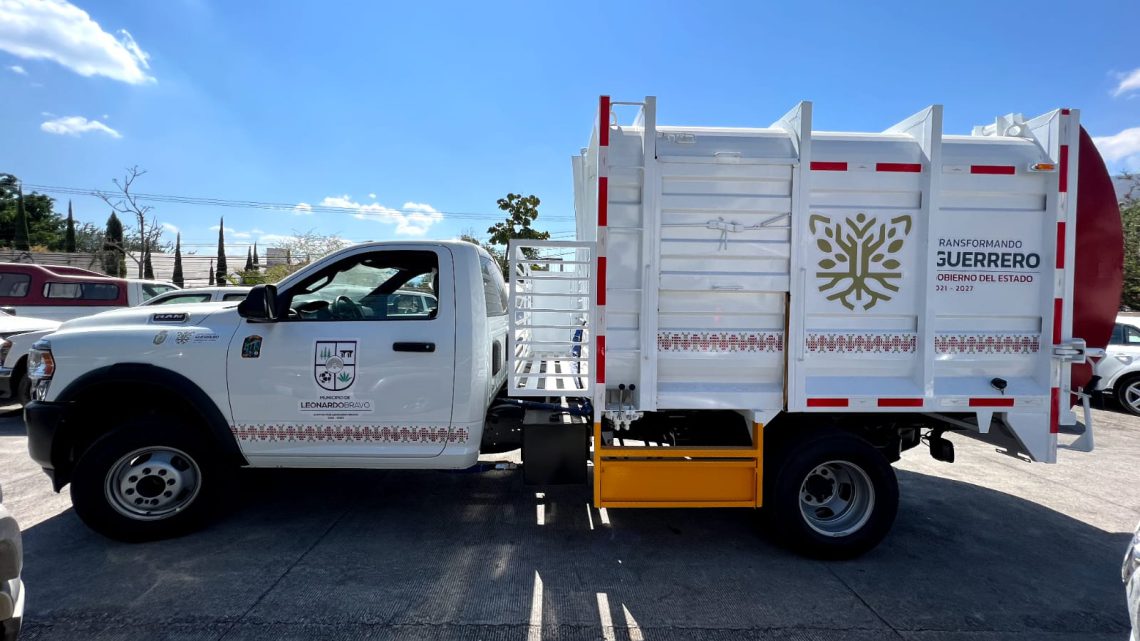Entrega Gobierno del Estado camiones recolectores de residuos sólidos a municipios