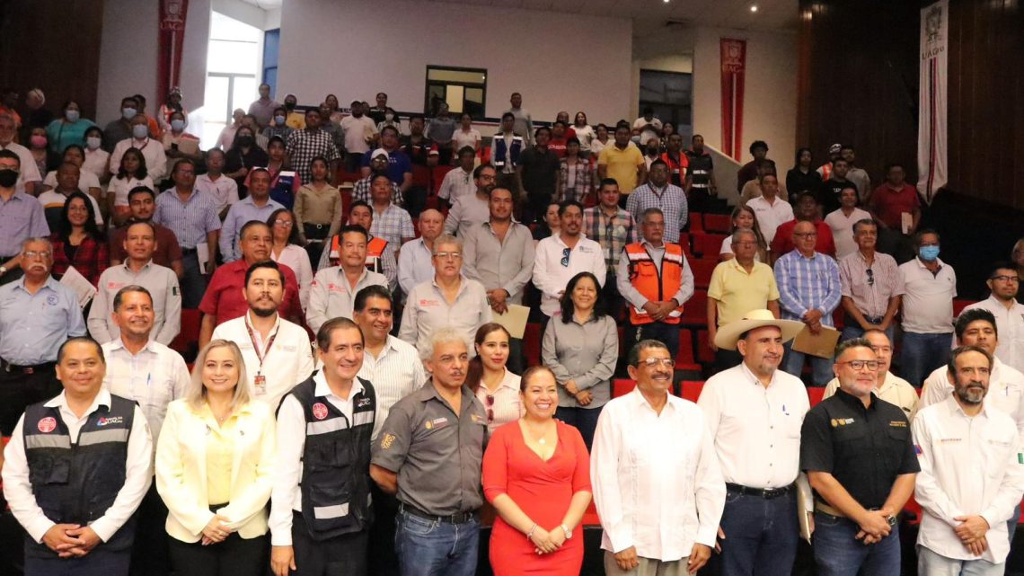 Capacita la SGIRPCGRO a representantes de la industria de la construcción de Guerrero Capacita la SGIRPCGRO a representantes de la industria de la construcción de Guerrero
