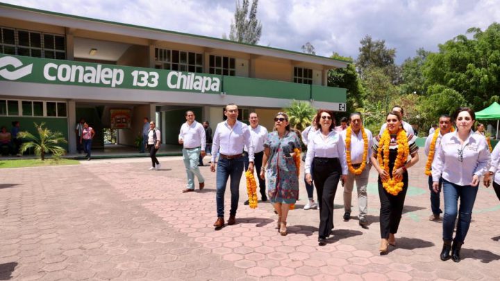 Inaugura Evelyn Salgado con titular de CNPC Laura Velázquez obra educativa en plantel afectado por sismos del 2017 en Chilapa