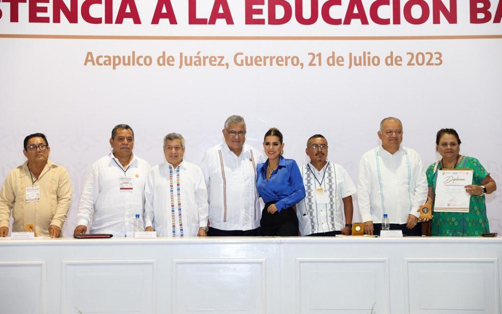 La gran revolución educativa será el legado que vamos a dejar para el futuro de Guerrero, el legado de desarrollo, de bienestar y progreso: Evelyn Salgado