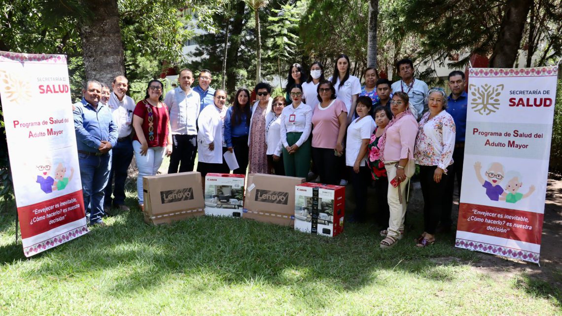 Secretaría de Salud capacita a personal para promover el Envejecimiento Activo en las 7 jurisdicciones sanitarias Secretaría de Salud capacita a personal para promover el Envejecimiento Activo en las 7 jurisdicciones sanitarias