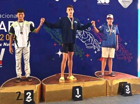 Gana Jaime Badillo Mena medalla de bronce en campeonato nacional de natación