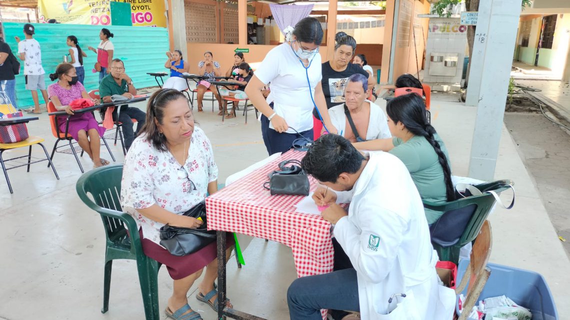 Más servicios integrales lleva Jacko Badillo a colonias marginadas de Acapulco Más servicios integrales lleva Jacko Badillo a colonias marginadas de Acapulco