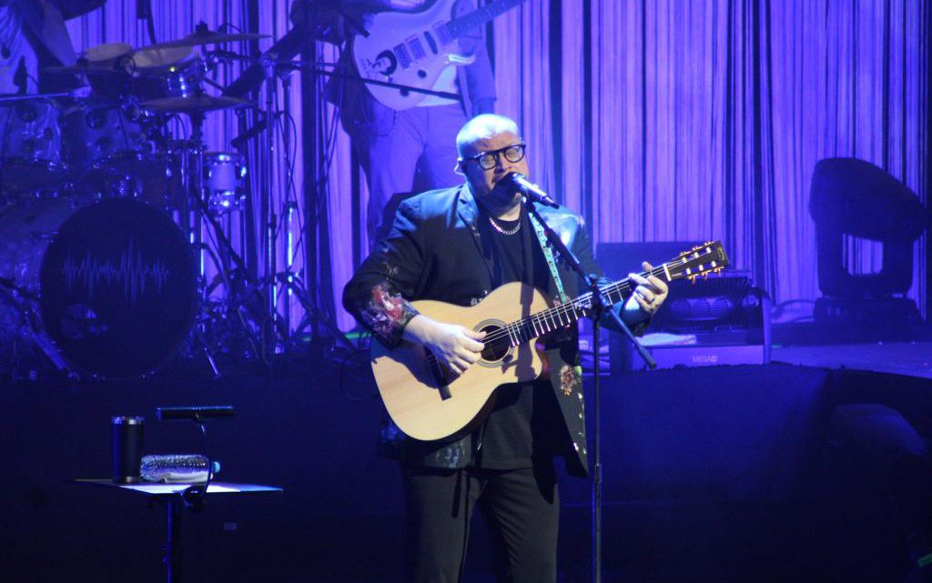 Sin Bandera; dejó sin aliento a los acapulqueños en una gran noche de concierto