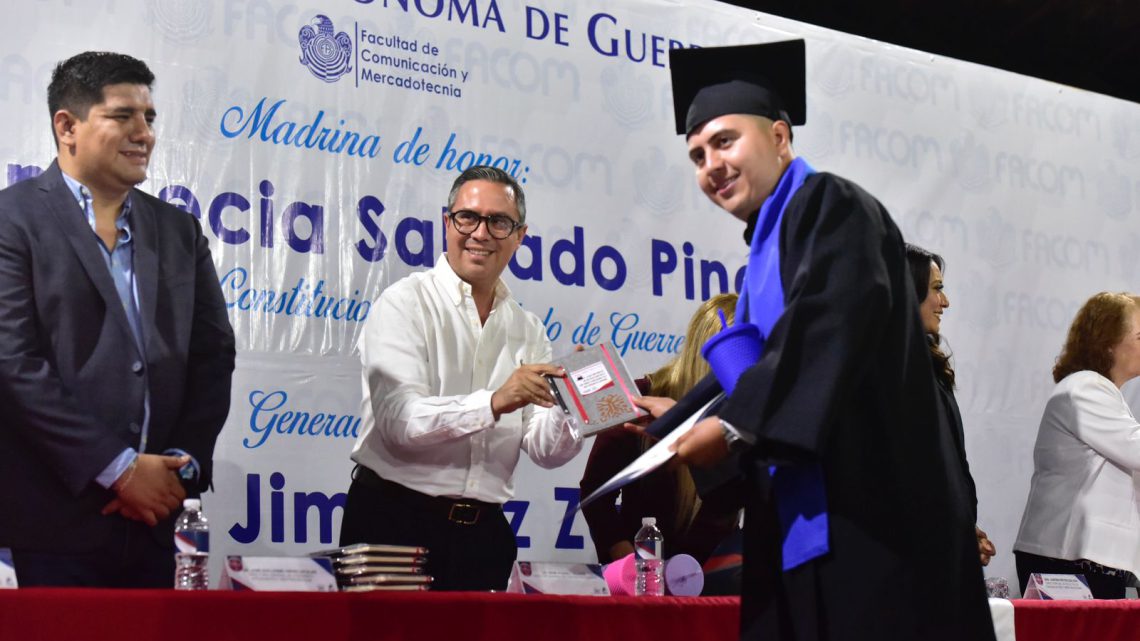 “El mejor camino para alcanzar nuestros sueños es la educación”: René Posselt “El mejor camino para alcanzar nuestros sueños es la educación”: René Posselt