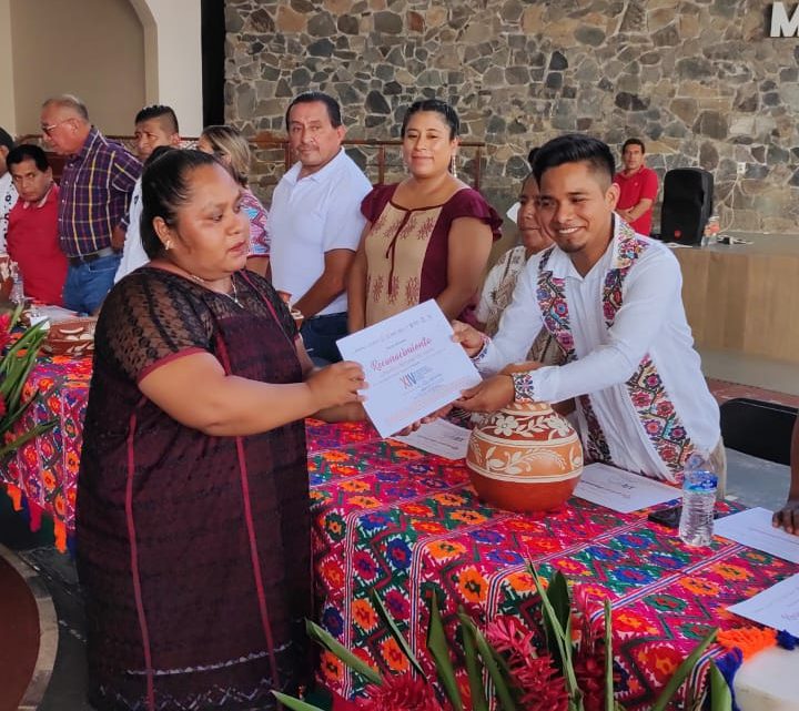 Premian a los ganadores del XV Concurso Regional de Arte Popular, Textiles Y Alfarería: SEFODECO Premian a los ganadores del XV Concurso Regional de Arte Popular, Textiles Y Alfarería: SEFODECO