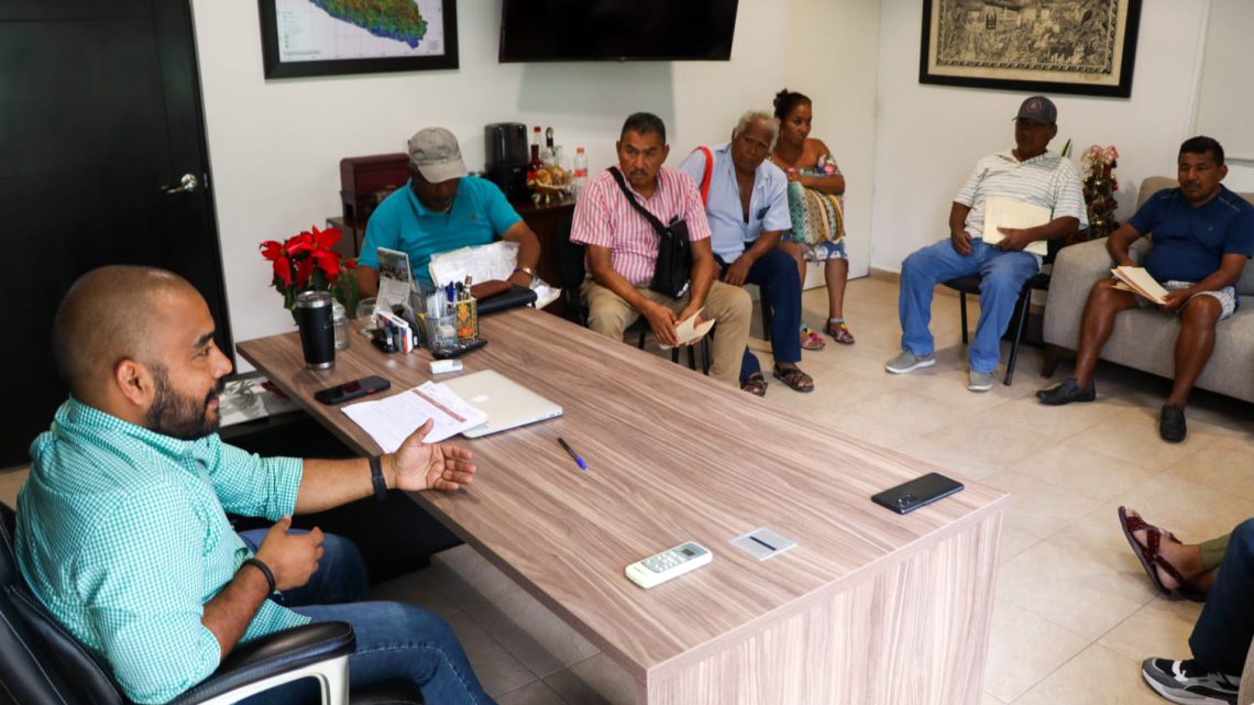 Atiende Sagadegro a pescadores de Tres Palos Atiende Sagadegro a pescadores de Tres Palos