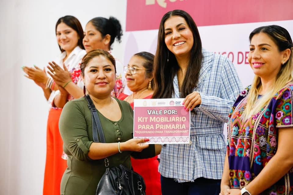 Equipamiento escolar llega a Escuelas Primarias de Guerrero de la mano del DIF estatal