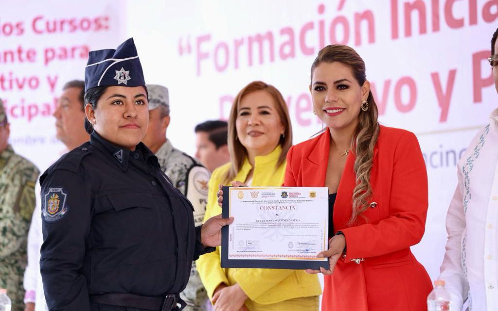 Compromiso y trabajo para hacer de la Policía, instituciones ejemplares en la transformación de Guerrero”: Evelyn Salgado