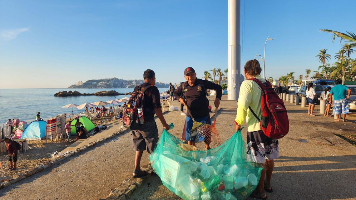 Recolecta Promotora de Playas 72 toneladas de basura en la franja de arena por el fin de año