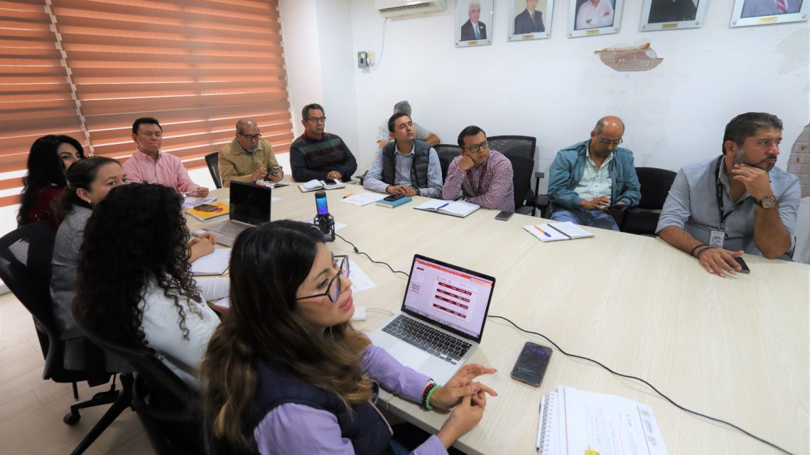 Dona CENAPRECE 37 MDP en insumos para el combate contra el Dengue en municipios afectados por el huracán Otis Dona CENAPRECE 37 MDP en insumos para el combate contra el Dengue en municipios afectados por el huracán Otis