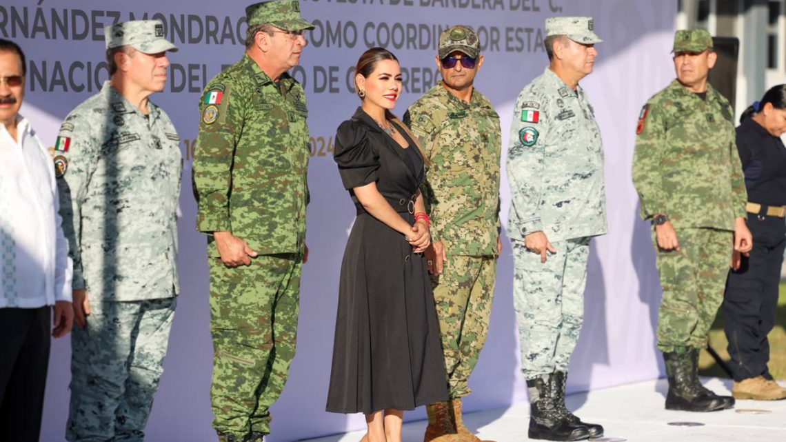 Asiste Evelyn Salgado a toma de posesión del nuevo comandante de la GN en Guerrero