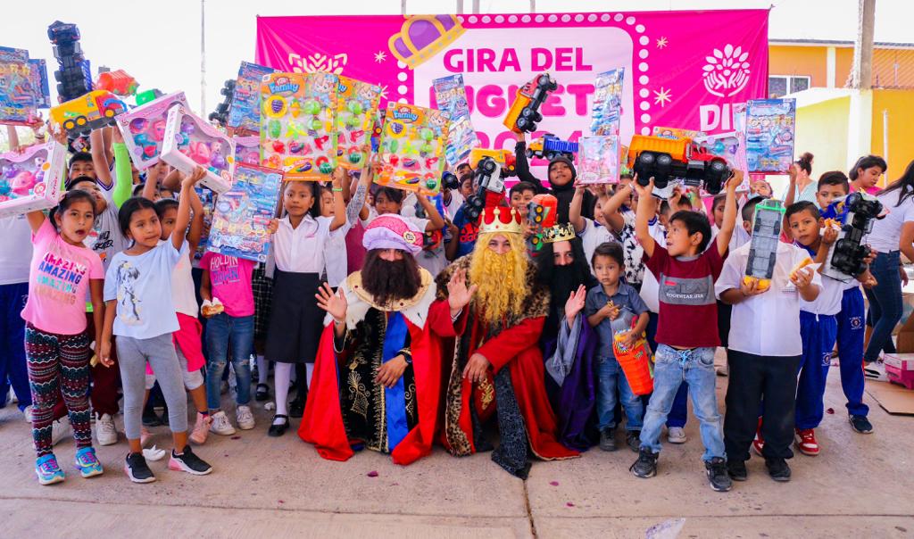 Continúa La Gira del Juguete 2024, ahora en la Tierra Caliente Continúa La Gira del Juguete 2024, ahora en la Tierra Caliente