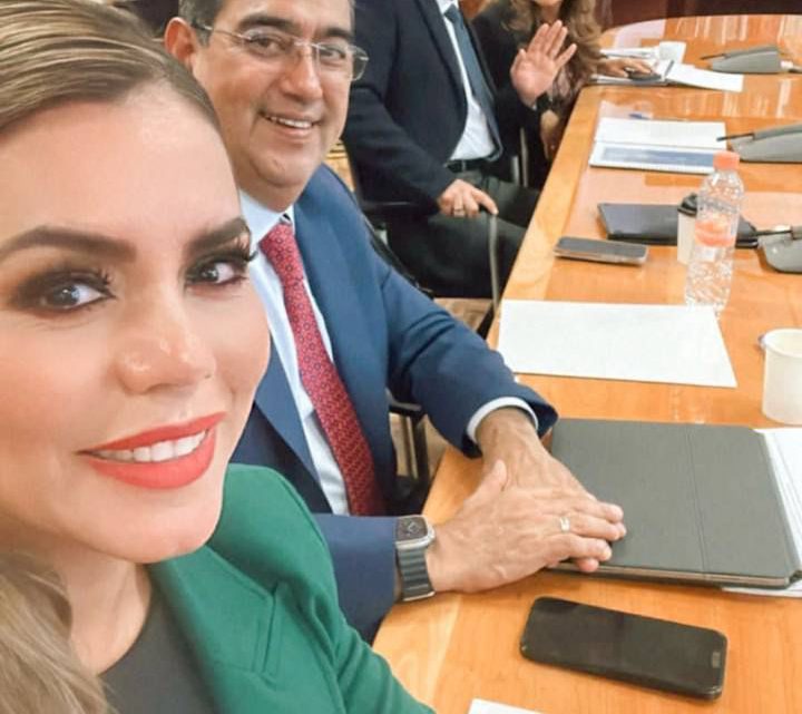 Asiste Evelyn Salgado a reunion para fortalecer Sistema de Salud en Guerrero Asiste Evelyn Salgado a reunion para fortalecer Sistema de Salud en Guerrero