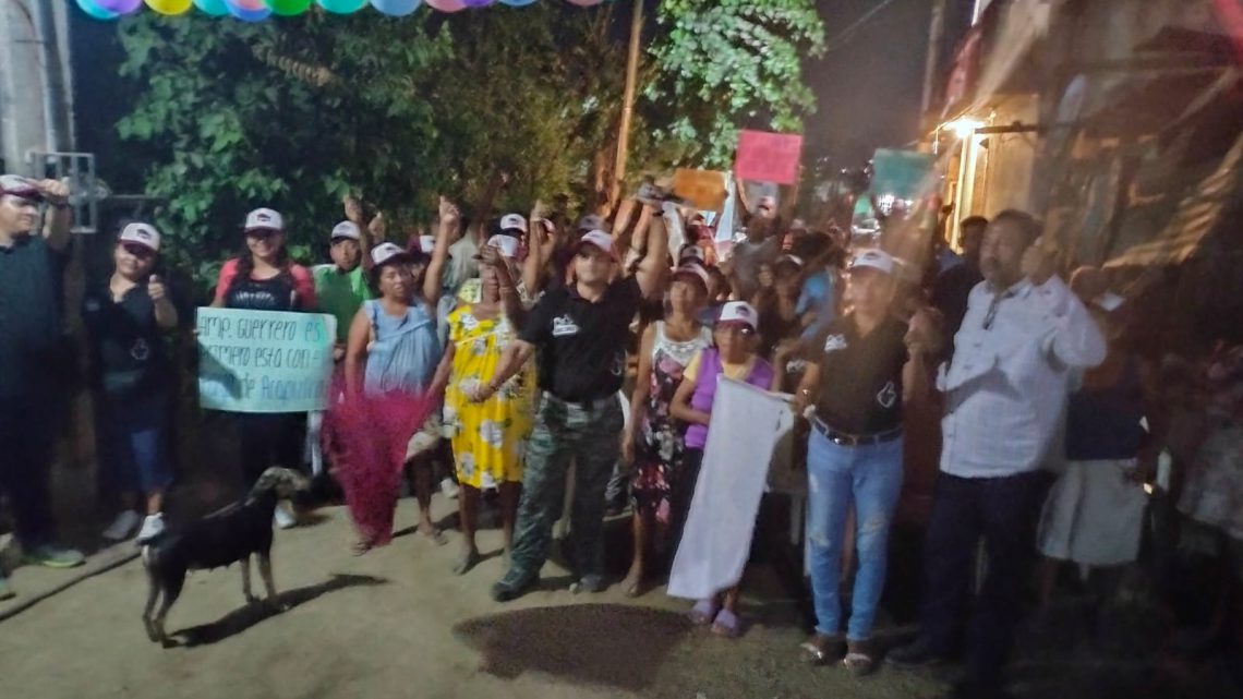 Pone en marcha Jacko Badillo pavimentación de una calle más en Acapulco Pone en marcha Jacko Badillo pavimentación de una calle más en Acapulco