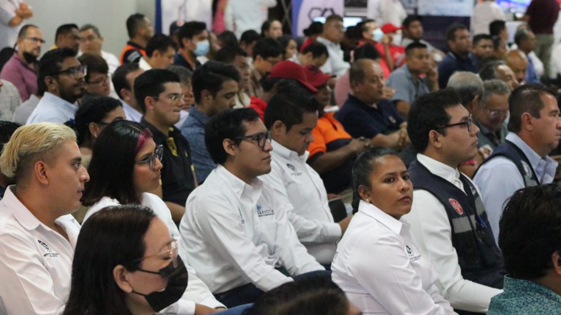 Gobierno de Guerrero convoca a los ayuntamientos a redoblar esfuerzos para actualizar sus atlas de riesgos Gobierno de Guerrero convoca a los ayuntamientos a redoblar esfuerzos para actualizar sus atlas de riesgos
