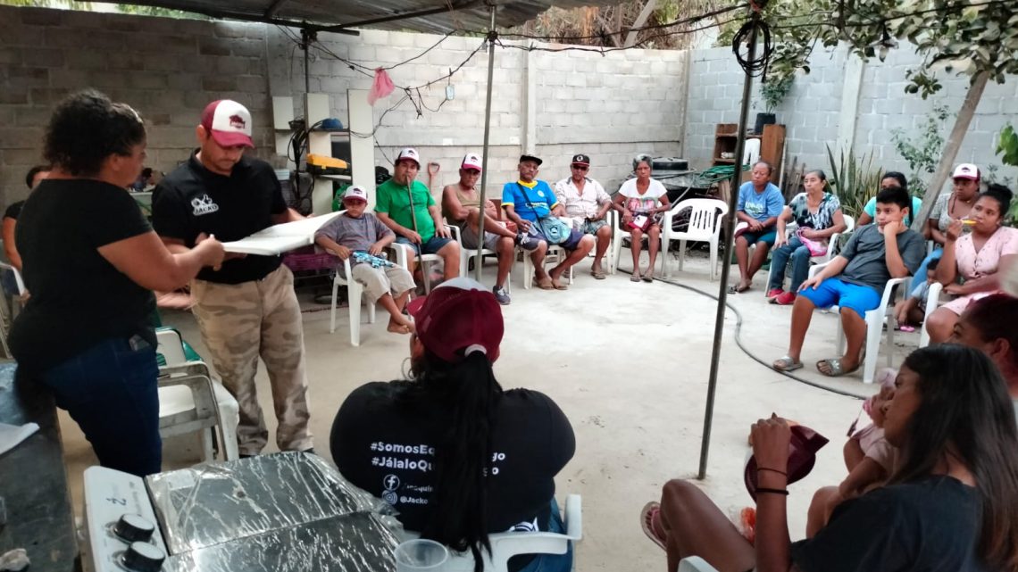 Atiende Jacko Badillo peticiones e inquietudes de sus representados Atiende Jacko Badillo peticiones e inquietudes de sus representados