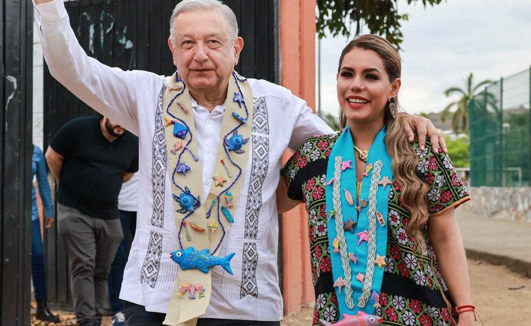 Evelyn Salgado es una buena gobernadora, gracias a su voluntad política logró la pensión universal para personas con discapacidad: AMLO Evelyn Salgado es una buena gobernadora, gracias a su voluntad política logró la pensión universal para personas con discapacidad: AMLO