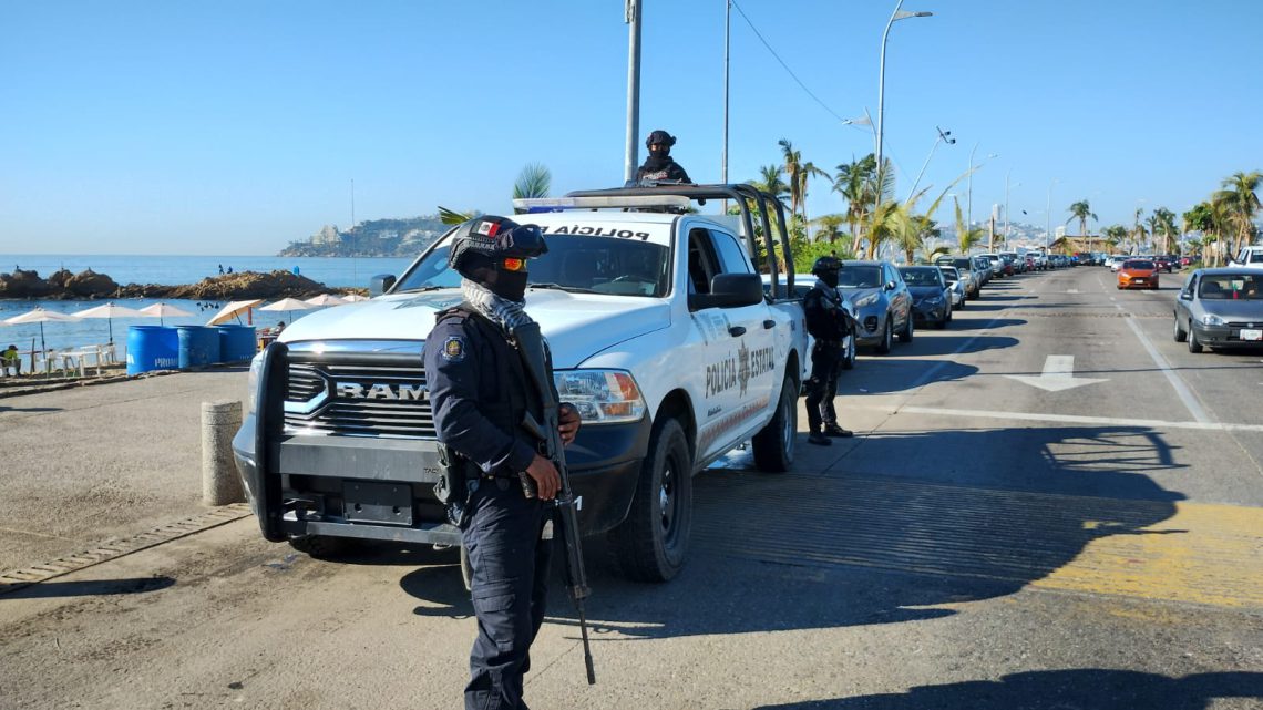 Implementó operativo tránsito estatal por bloqueos en Acapulco Implementó operativo tránsito estatal por bloqueos en Acapulco