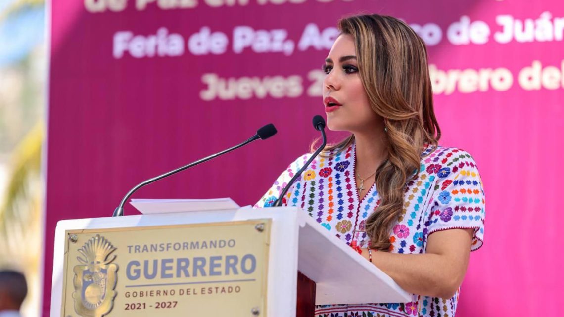 Refrenda Evelyn Salgado su compromiso para seguir contribuyendo a la construcción de paz para transformar Guerrero Refrenda Evelyn Salgado su compromiso para seguir contribuyendo a la construcción de paz para transformar Guerrero