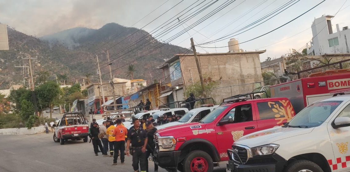 Incendio forestal de Acapulco con 70 por ciento de control