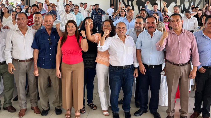 Manuel Añorve ofrece su apoyo a empresarios de Iguala para que se sigan generando nuevos empleos en Guerrero