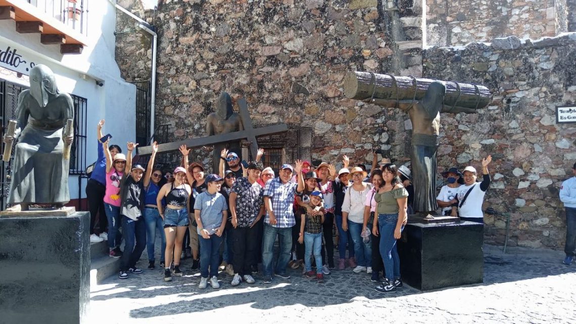 Los destinos turísticos de Guerrero viven un muy buen fin de semana largo