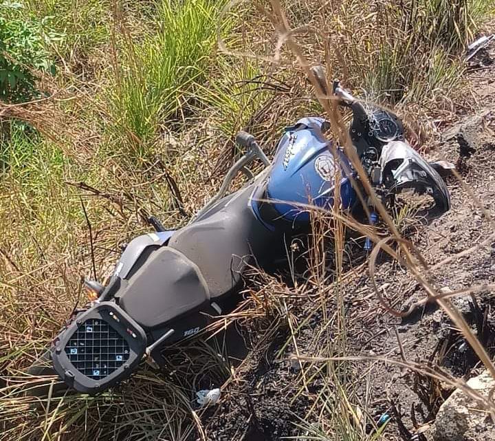 Resulta herido un soldado tras caer de su moto en el municipio de Tecpan