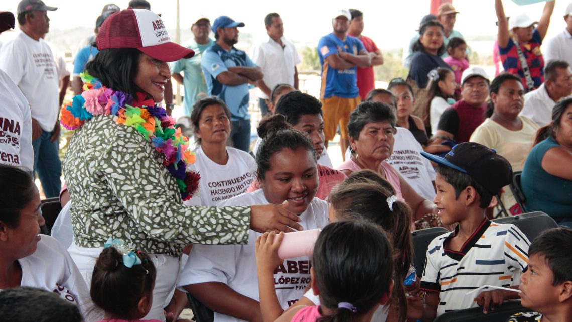 Con honestidad y proyectos, ganaremos este 2 de junio, dice Abelina López Rodríguez en La Estación Con honestidad y proyectos, ganaremos este 2 de junio, dice Abelina López Rodríguez en La Estación
