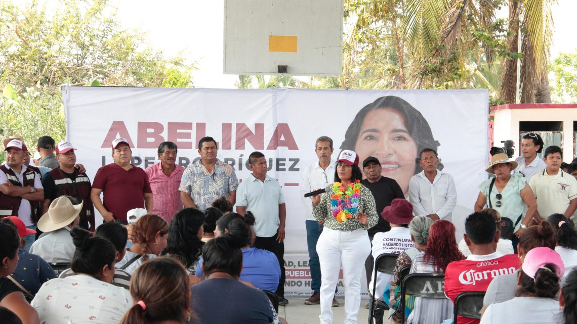 “Mi honestidad está probada, he cuidado tu dinero como debe ser” afirma Abelina López Rodríguez en El Arenal “Mi honestidad está probada, he cuidado tu dinero como debe ser” afirma Abelina López Rodríguez en El Arenal