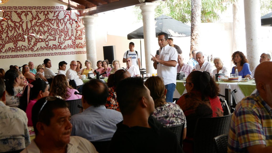 Recibe Granda muestras de respaldo de empresarios y turisteros de Acapulco Recibe Granda muestras de respaldo de empresarios y turisteros de Acapulco