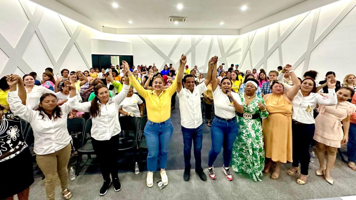Lideresas de diversos sectores reiteran respaldo a Carlos Granda en ‘Foro por la Grandeza de las Acapulqueñas’ Lideresas de diversos sectores reiteran respaldo a Carlos Granda en ‘Foro por la Grandeza de las Acapulqueñas’