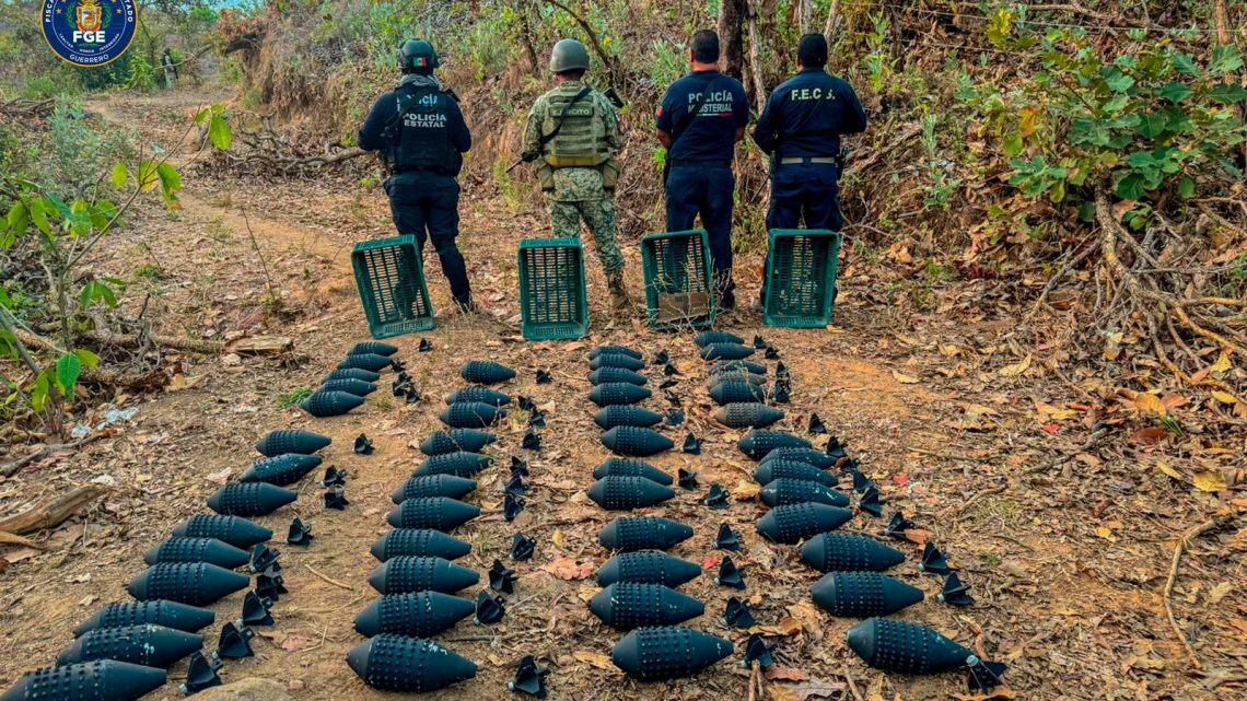 Asegura FGE Guerrero 51 explosivos en Coyuca de Benítez Asegura FGE Guerrero 51 explosivos en Coyuca de Benítez