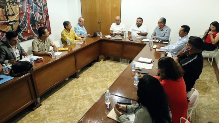 Atienden SGG y SEPLADER a comisarios de la Sierra y del Valle del Ocotito