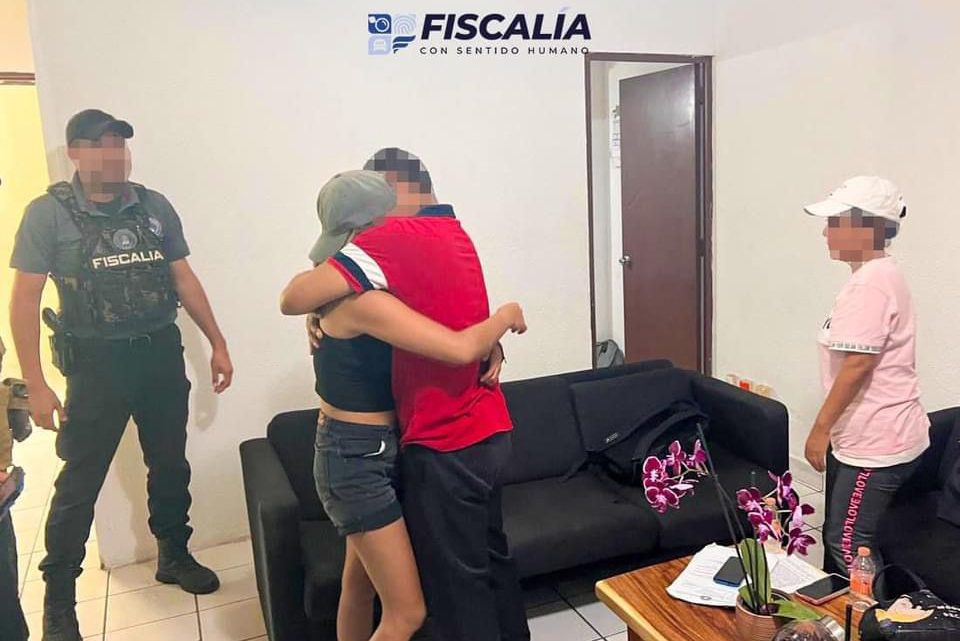 📍#FGEGuerrero localiza a Jael “N” mediante operativo en la colonia La Libertad en Acapulco 📍#FGEGuerrero localiza a Jael “N” mediante operativo en la colonia La Libertad en Acapulco