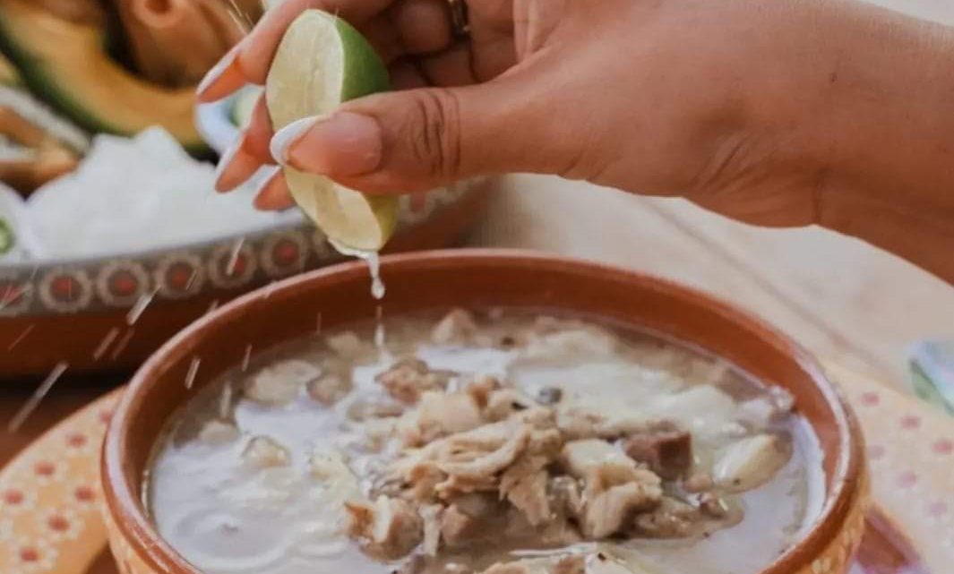 Participarán cerca de 20 establecimientos en el próximo festival del día del pozole Zihuatanejo 2024 Participarán cerca de 20 establecimientos en el próximo festival del día del pozole Zihuatanejo 2024