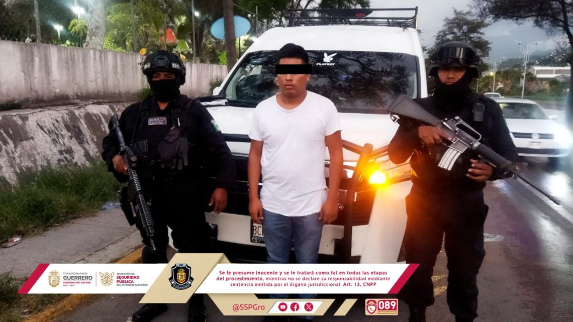 RECUPERA LA POLICÍA ESTATAL UN VEHÍCULO CON REPORTE DE ROBO EN CHILPANCINGO RECUPERA LA POLICÍA ESTATAL UN VEHÍCULO CON REPORTE DE ROBO EN CHILPANCINGO
