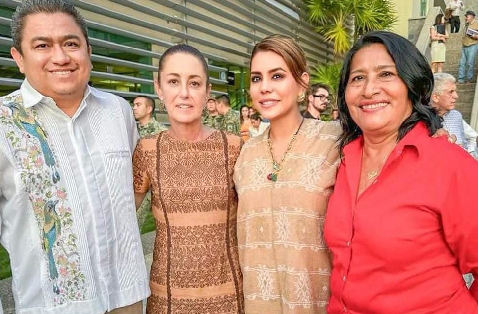 Se reúne Abelina con López Obrador y Claudia Sheinbaum en Acapulco Se reúne Abelina con López Obrador y Claudia Sheinbaum en Acapulco