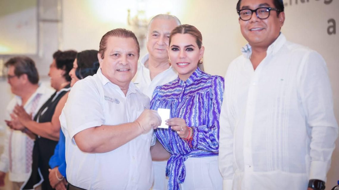Entregan Evelyn Salgado y Miguel Torruco nombramientos de Barrios Mágicos a Pie de la Cuesta y Playa Bonfil de Acapulco Entregan Evelyn Salgado y Miguel Torruco nombramientos de Barrios Mágicos a Pie de la Cuesta y Playa Bonfil de Acapulco
