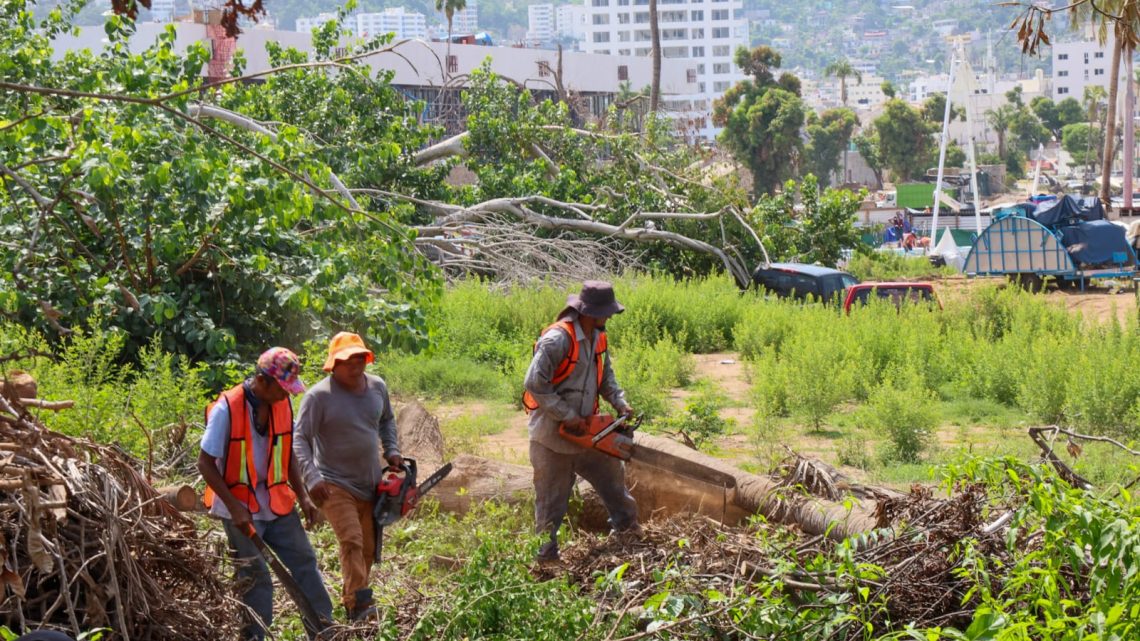 Avanza con Evelyn Salgado la obra pública en Guerrero Avanza con Evelyn Salgado la obra pública en Guerrero
