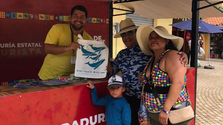 Atiende la gobernadora Evelyn Salgado a turistas a través de módulos instalados en Acapulco, Zihuatanejo y Taxco de Alarcón